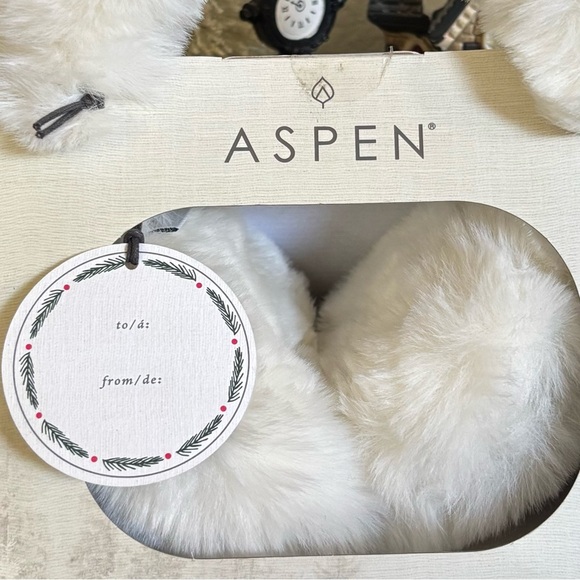 ASPEN Women's Adjustable Faux Fur Earmuffs Cream Ear Warmers New In Box - Picture 3 of 6